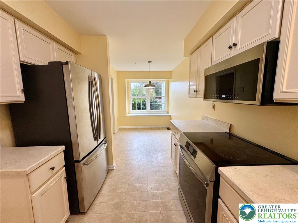 186 Stetson Drive Property Photo 13
