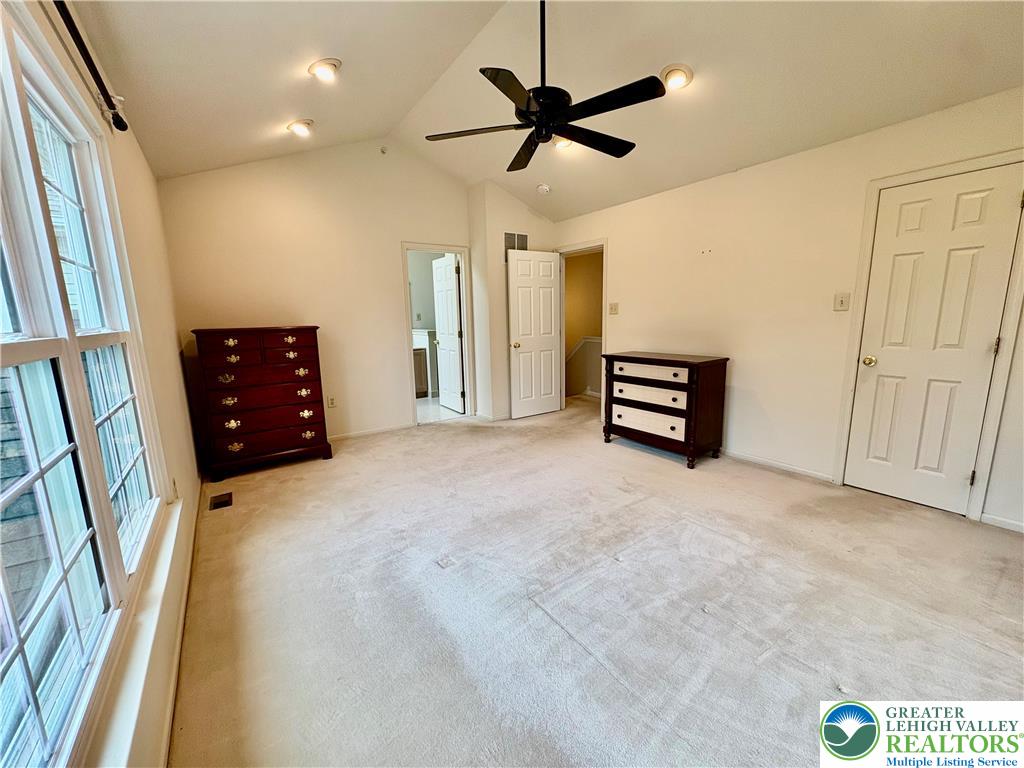 186 Stetson Drive Property Photo 17