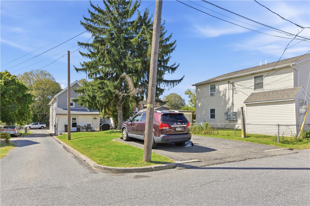 315 2nd Street Property Photo 3