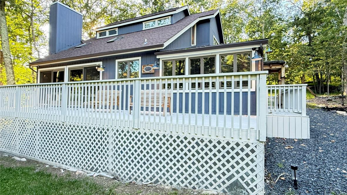 2120 Apley Drive Property Photo 3