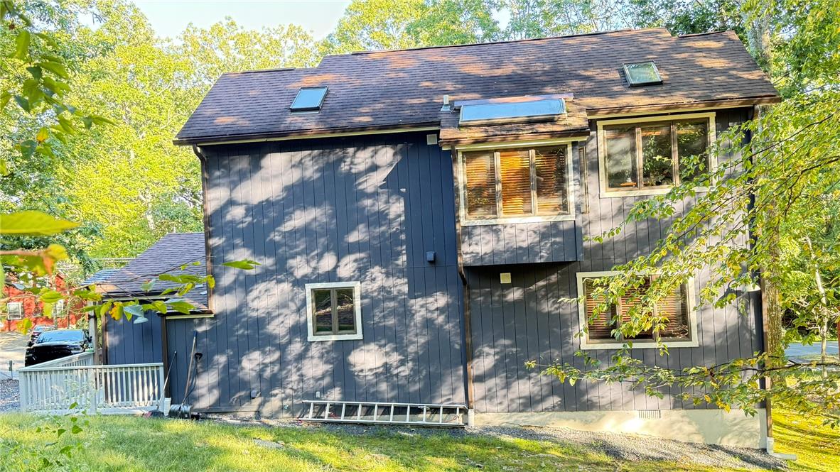 2120 Apley Drive Property Photo 7