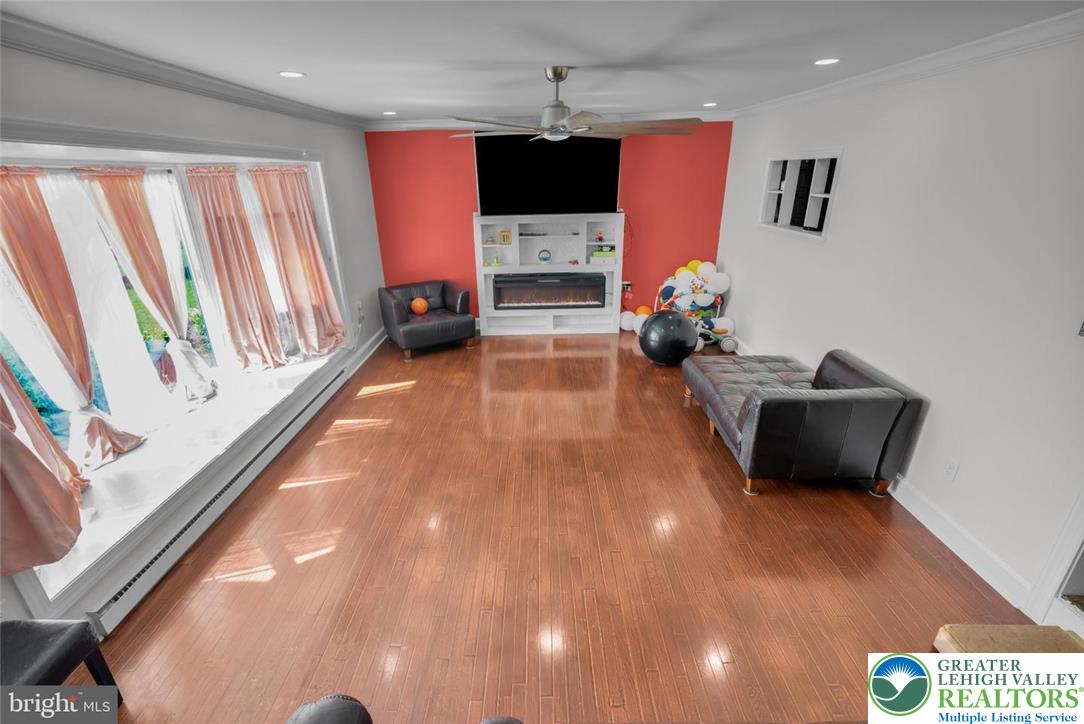 2415 Stagecoach Road West Property Photo 7