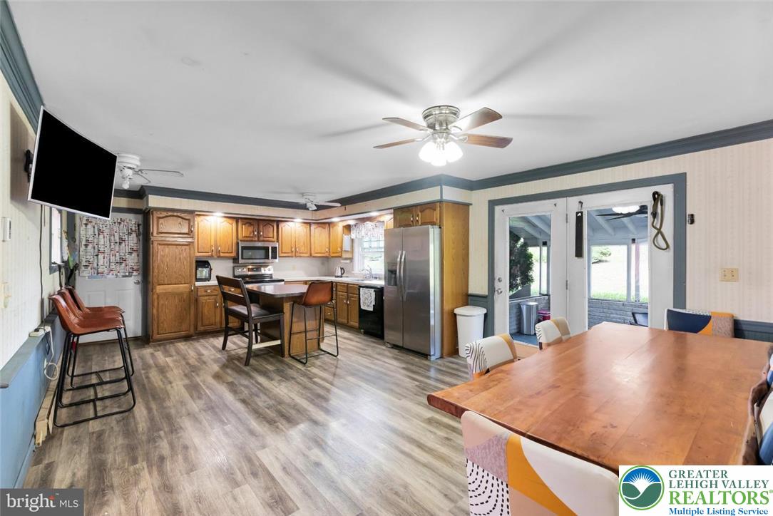 2415 Stagecoach Road West Property Photo 8