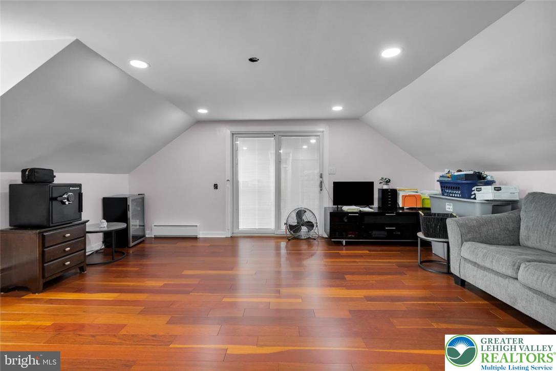 2415 Stagecoach Road West Property Photo 12