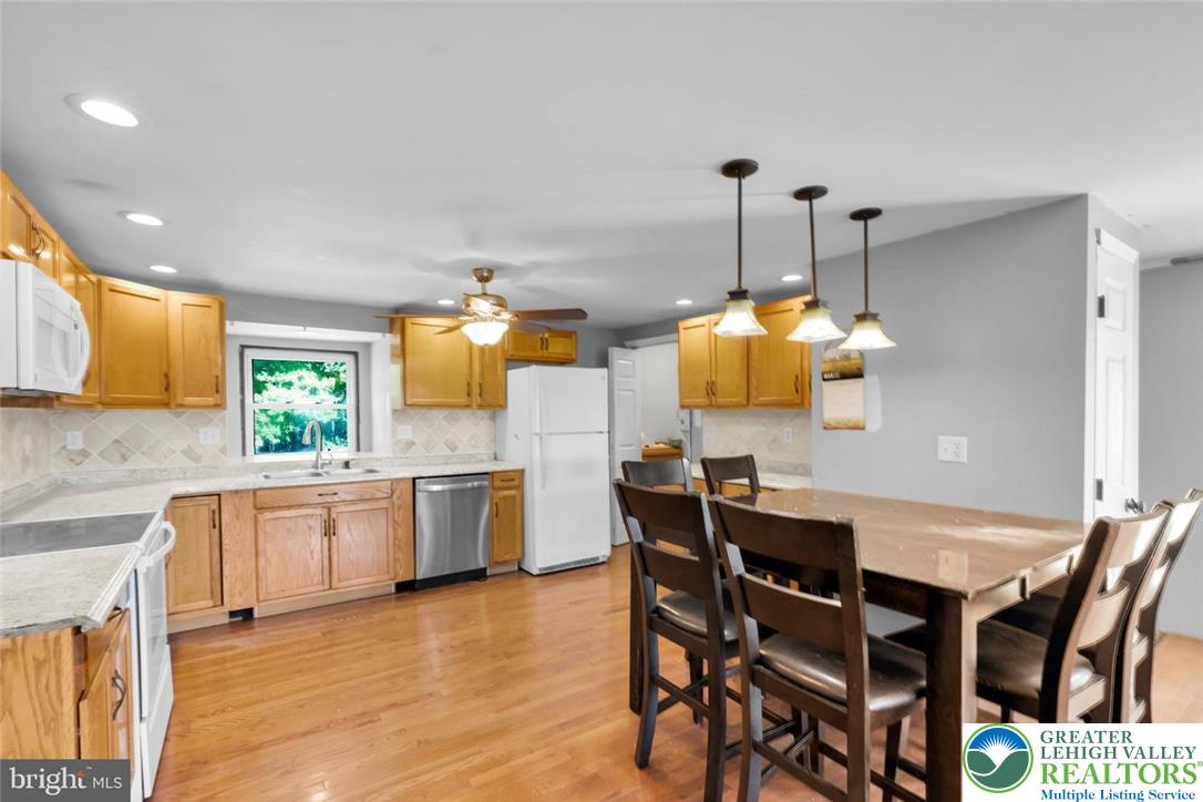 2415 Stagecoach Road West Property Photo 25