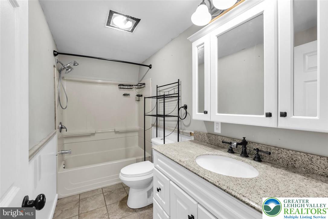 2415 Stagecoach Road West Property Photo 30