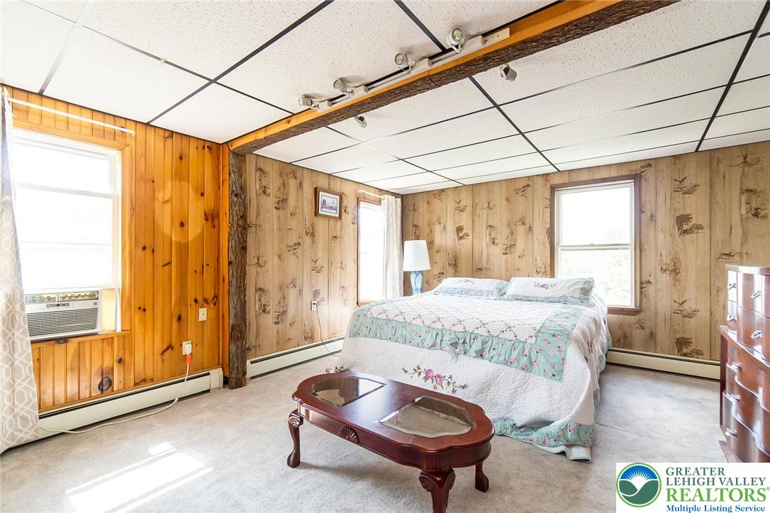 428 Center Avenue Property Photo 17