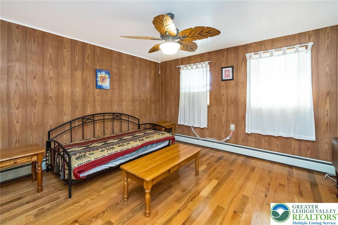 428 Center Avenue Property Photo 20