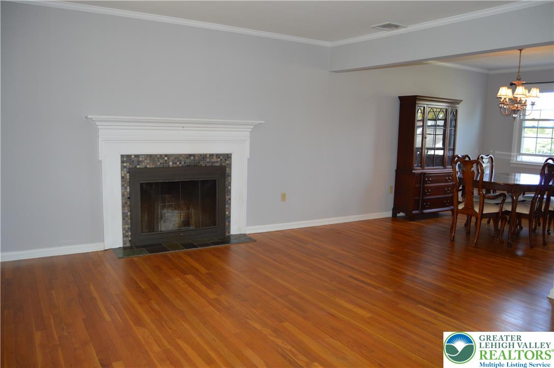2705 Van Buren Road Property Photo 7