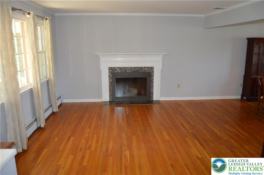 2705 Van Buren Road Property Photo 9