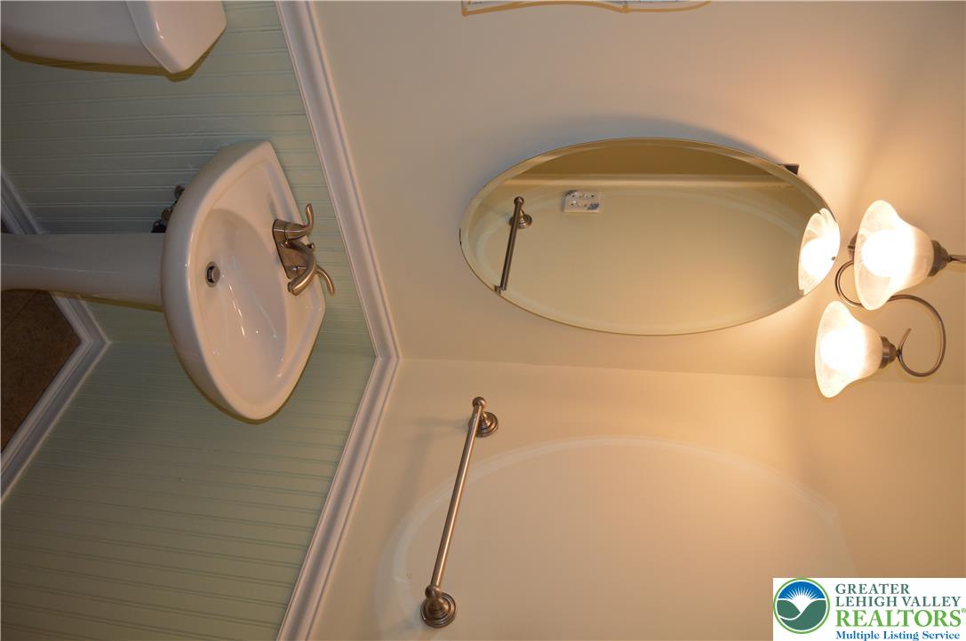 2705 Van Buren Road Property Photo 16