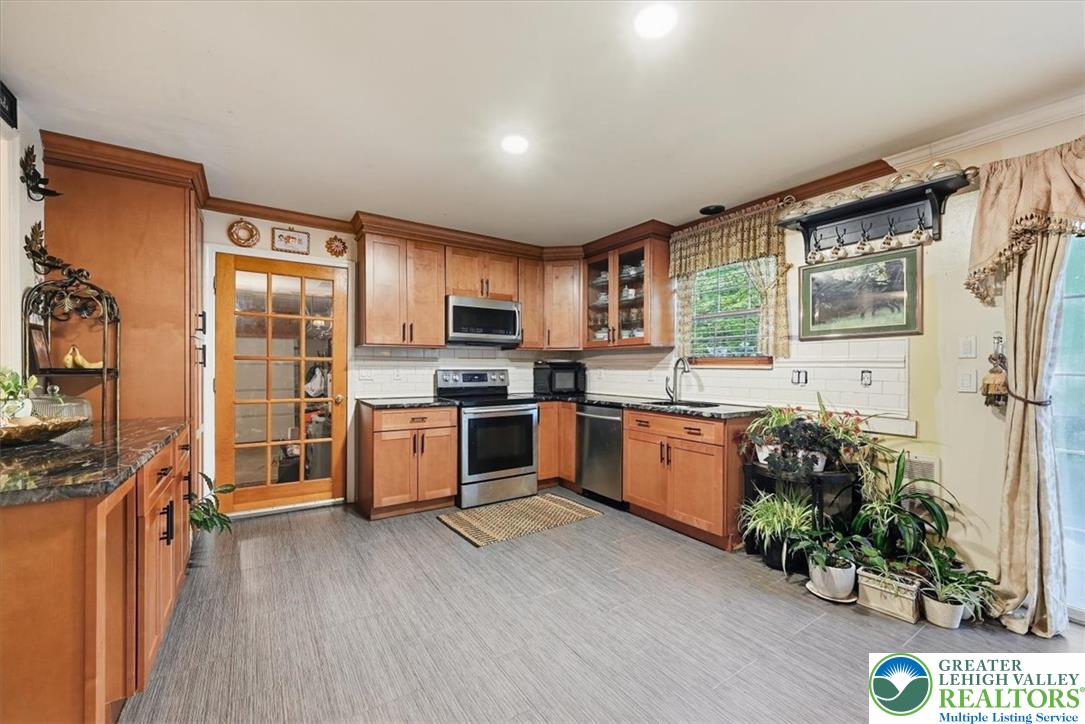 194 Sportsmen Drive Property Photo 19