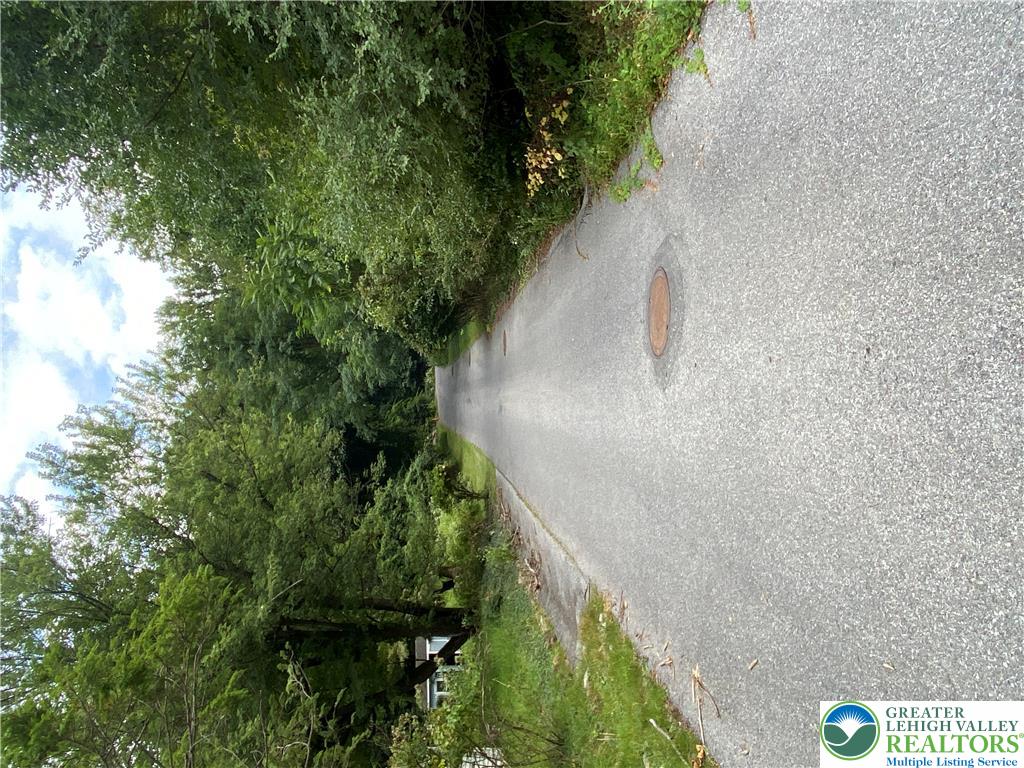 811 Forrest Street Property Photo 2