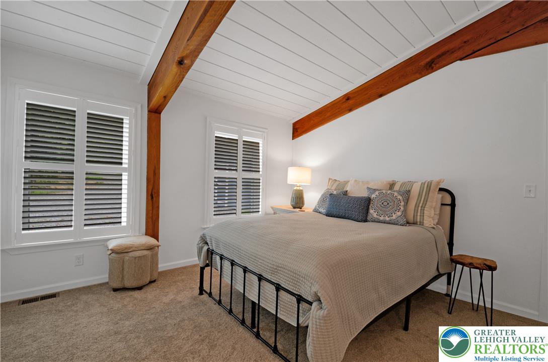 470 North Shore Drive Property Photo 16