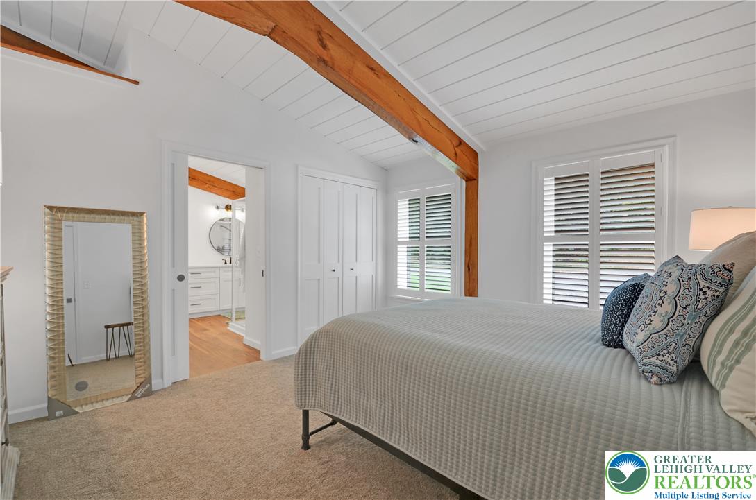 470 North Shore Drive Property Photo 17