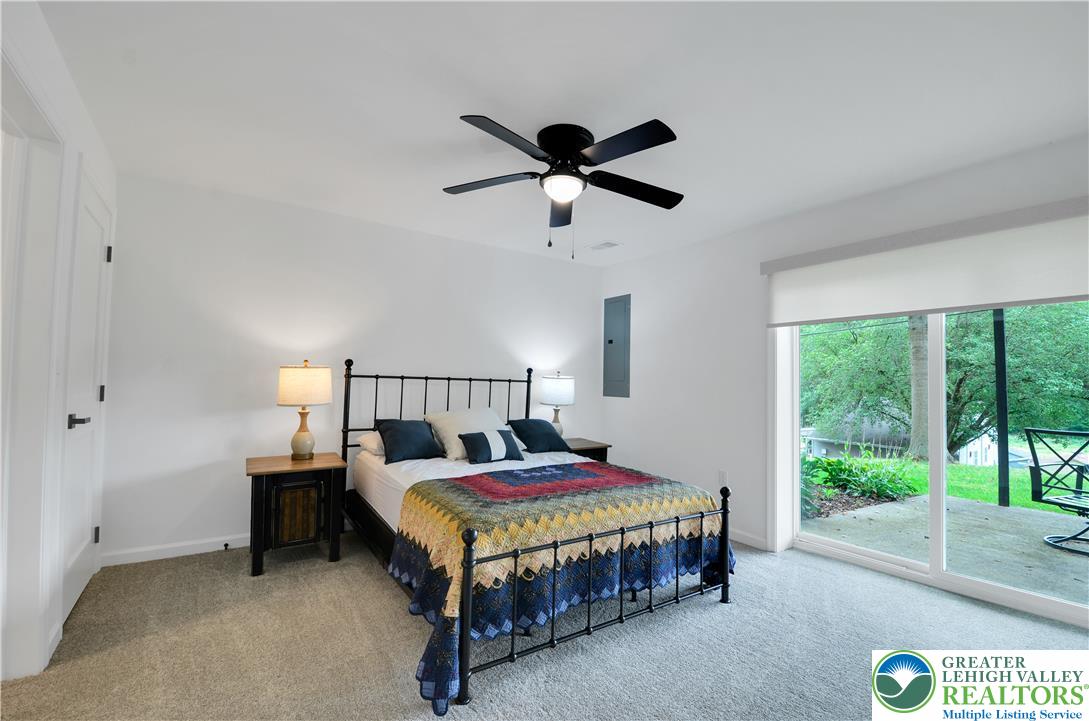 470 North Shore Drive Property Photo 22