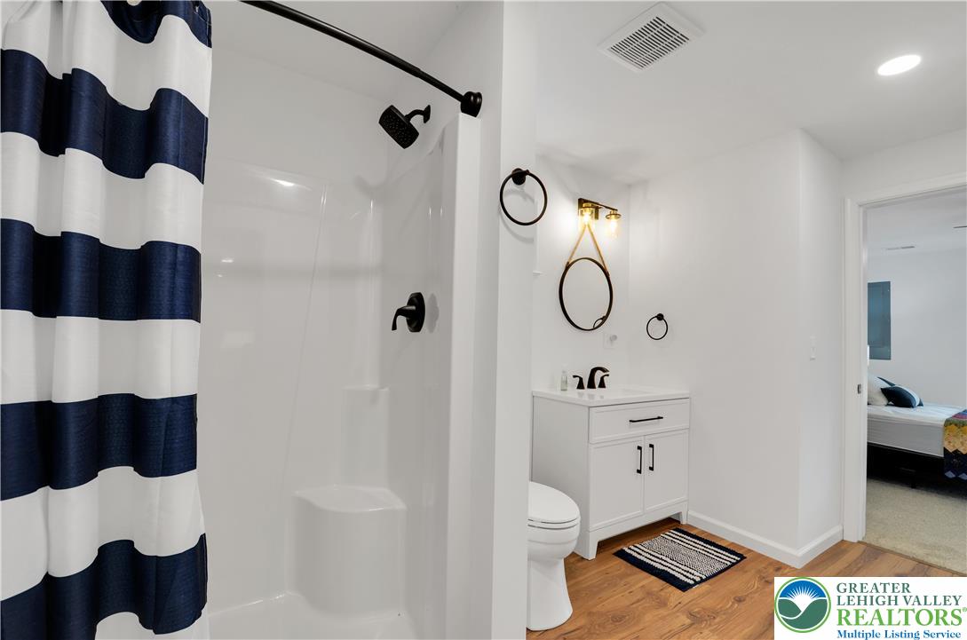 470 North Shore Drive Property Photo 23