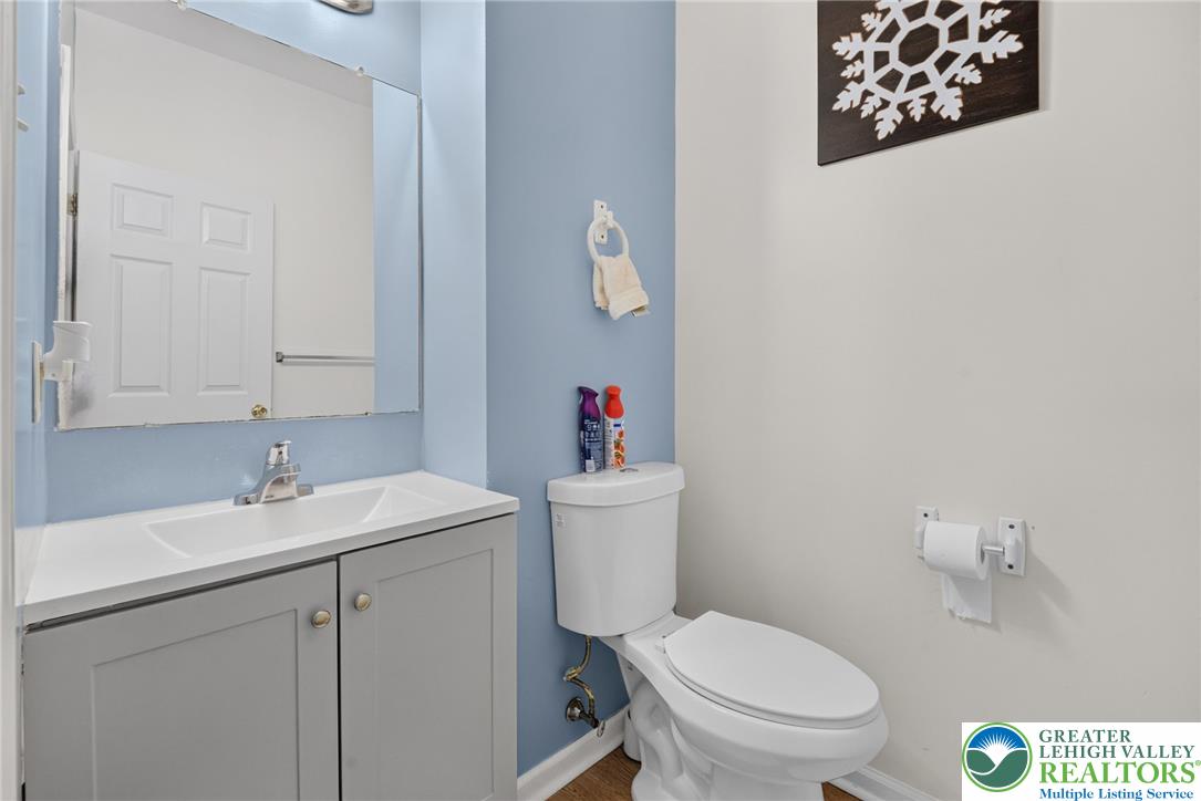 8141 Cross Creek Circle Property Photo 10