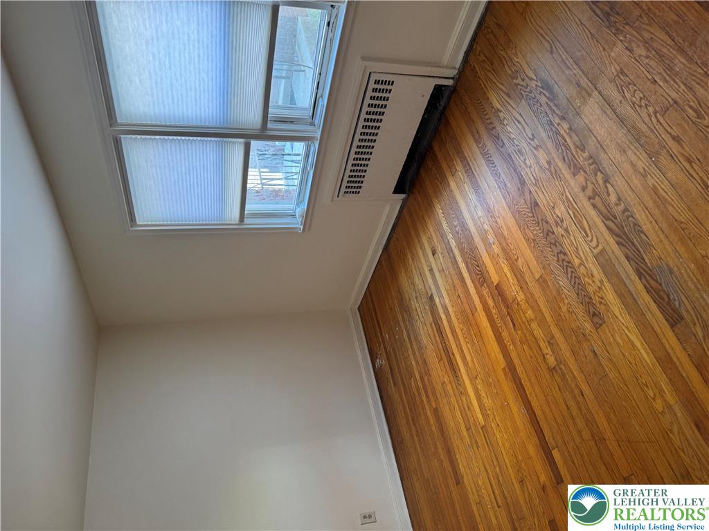 2228 West Allen Street 6b Property Photo 11