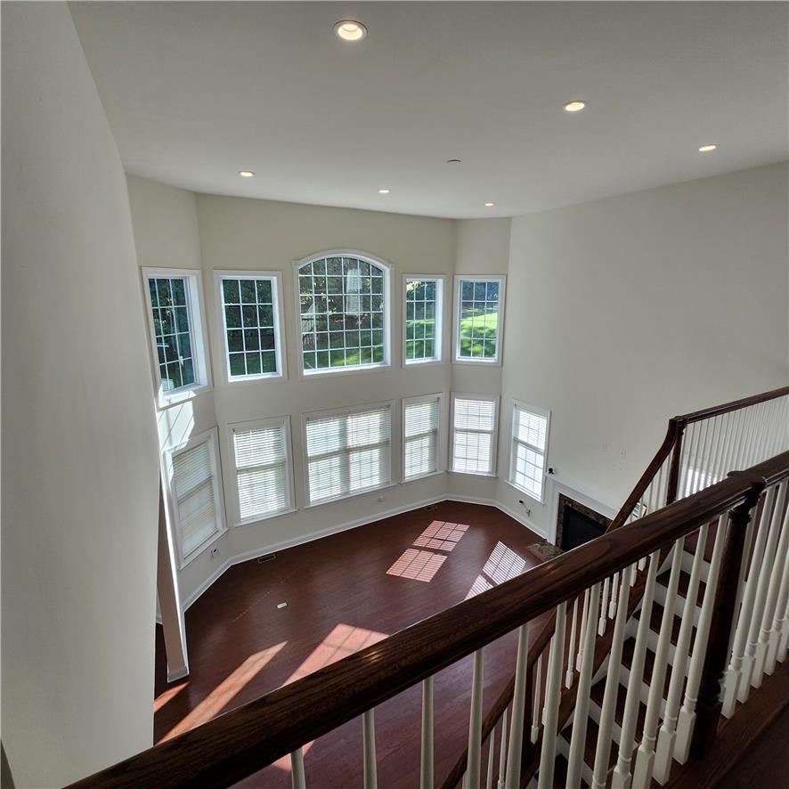 6493 Fox Glove Lane Property Photo 7