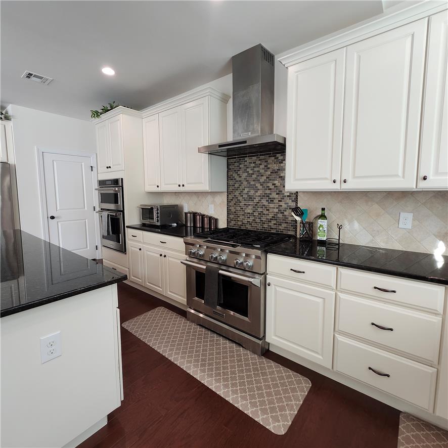 6493 Fox Glove Lane Property Photo 13