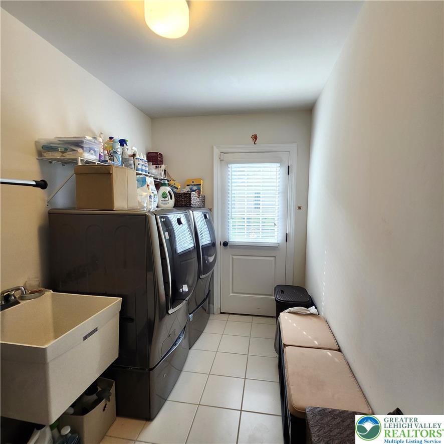 6493 Fox Glove Lane Property Photo 28