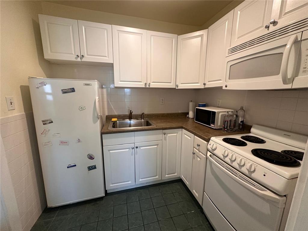 1133 Fern Street Property Photo 9