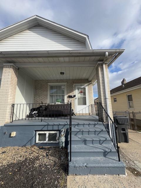 834 Fernwood Street Property Photo 1