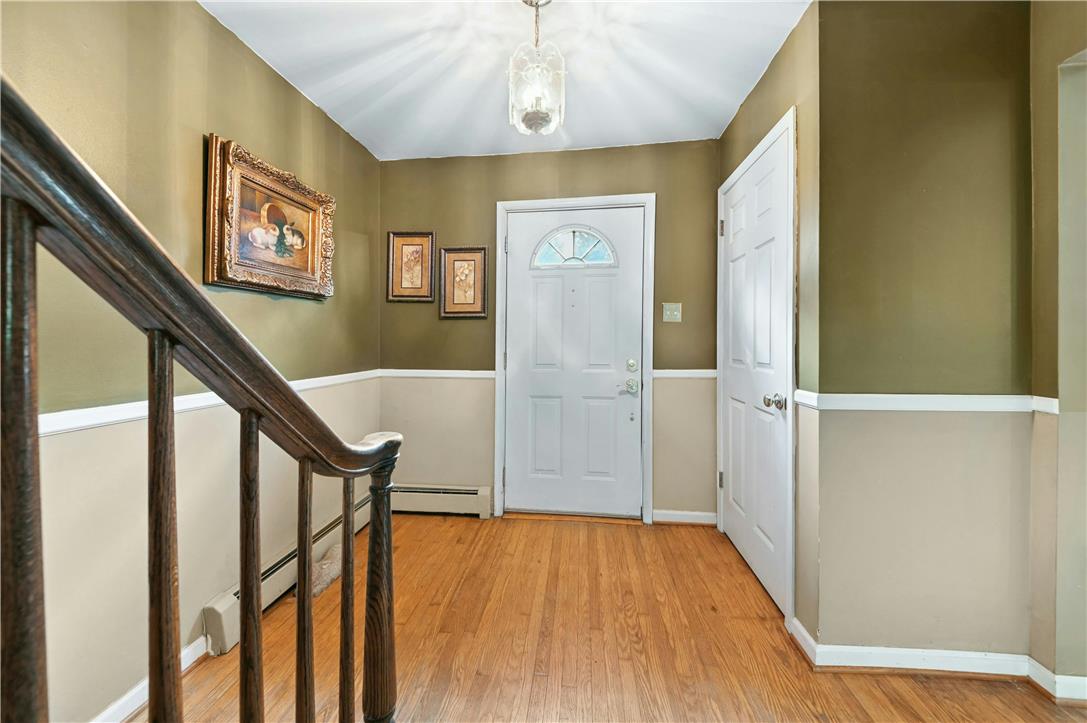 4253 Biddeford Circle Property Photo 4