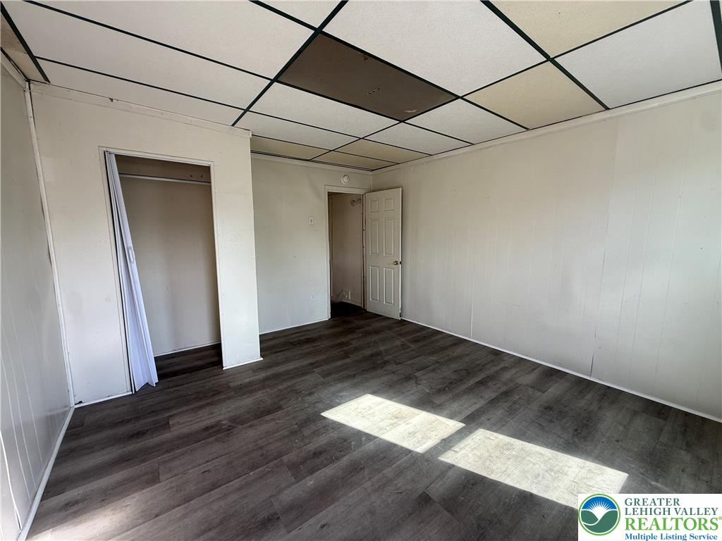 525 Elliger Street Property Photo 12