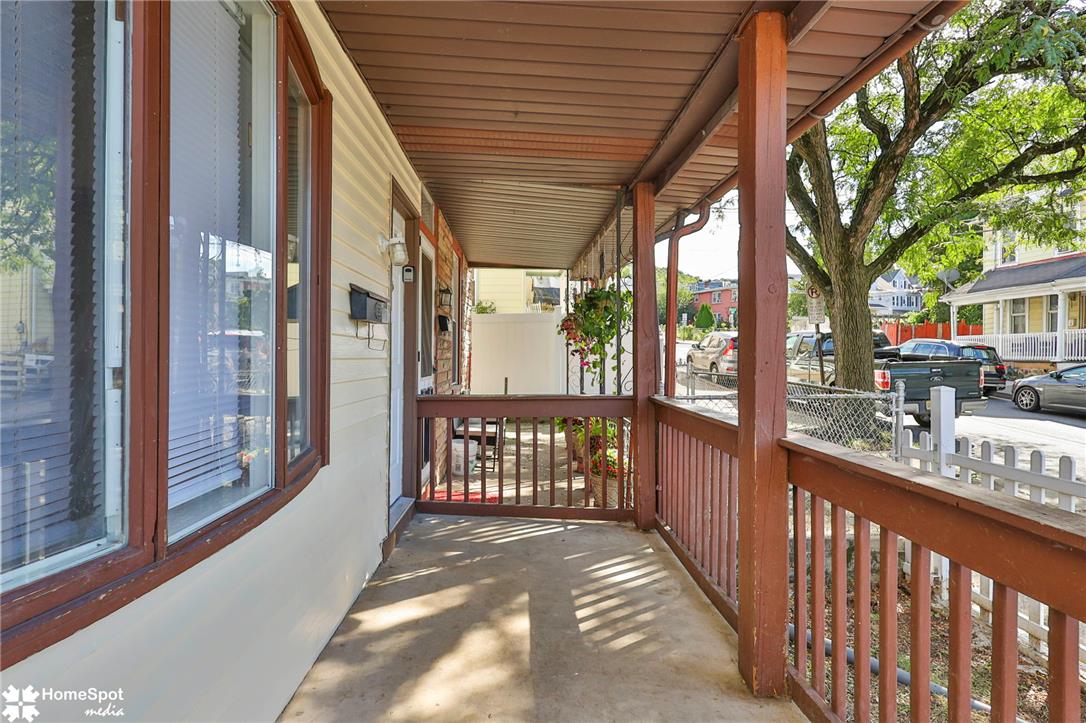 523 Alaska Street Property Photo 6