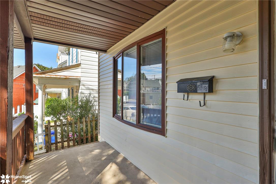 523 Alaska Street Property Photo 7