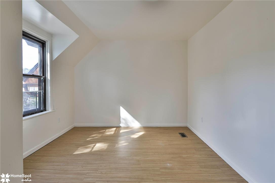 523 Alaska Street Property Photo 31