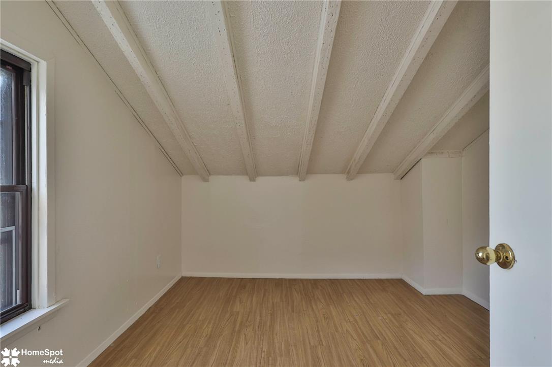 523 Alaska Street Property Photo 43