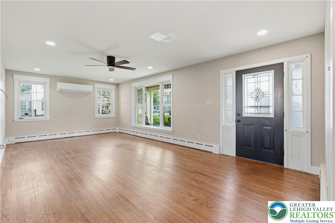 515 East 2nd Street Property Photo 5