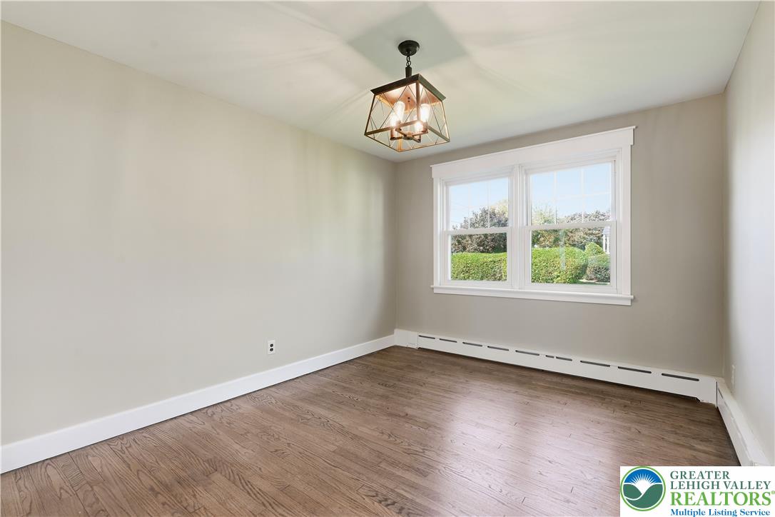 515 East 2nd Street Property Photo 11