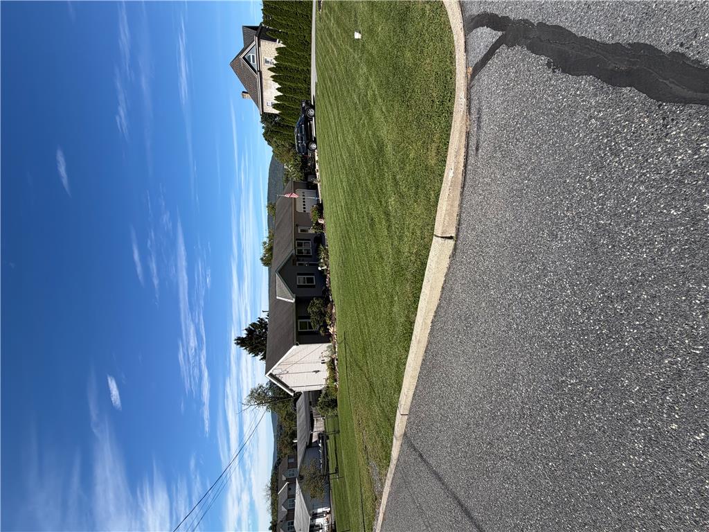 646 Lehigh Gap Street Property Photo 5