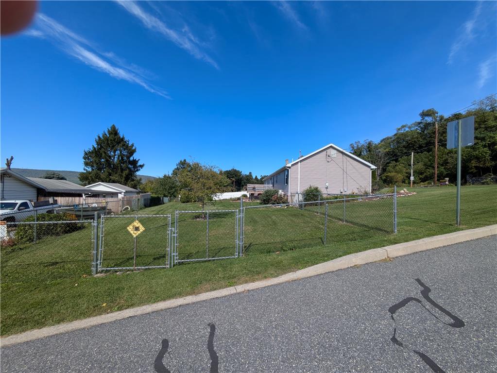 646 Lehigh Gap Street Property Photo 25