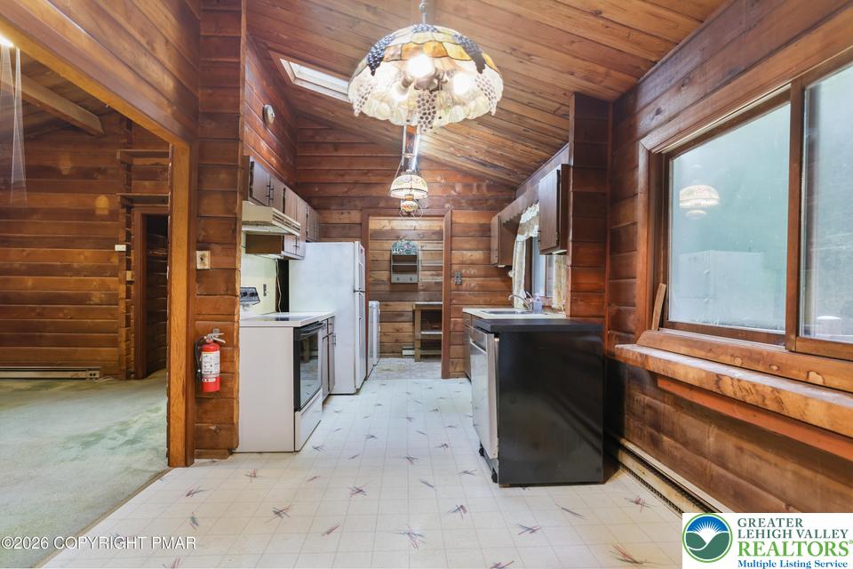 135 Sportsmen Drive Property Photo 8