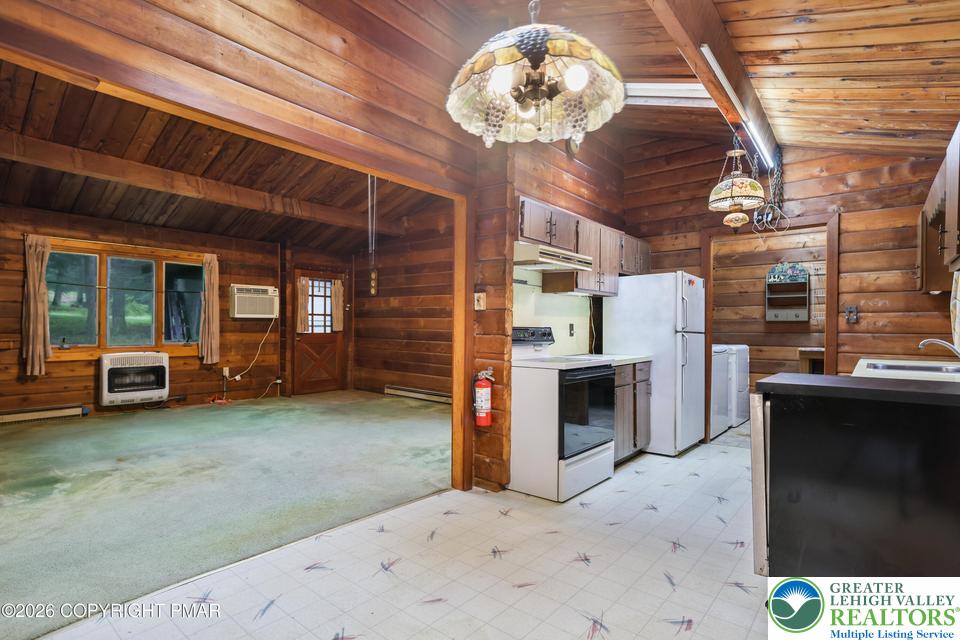 135 Sportsmen Drive Property Photo 9