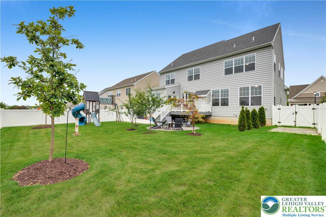 3680 Swabia Court Property Photo 3