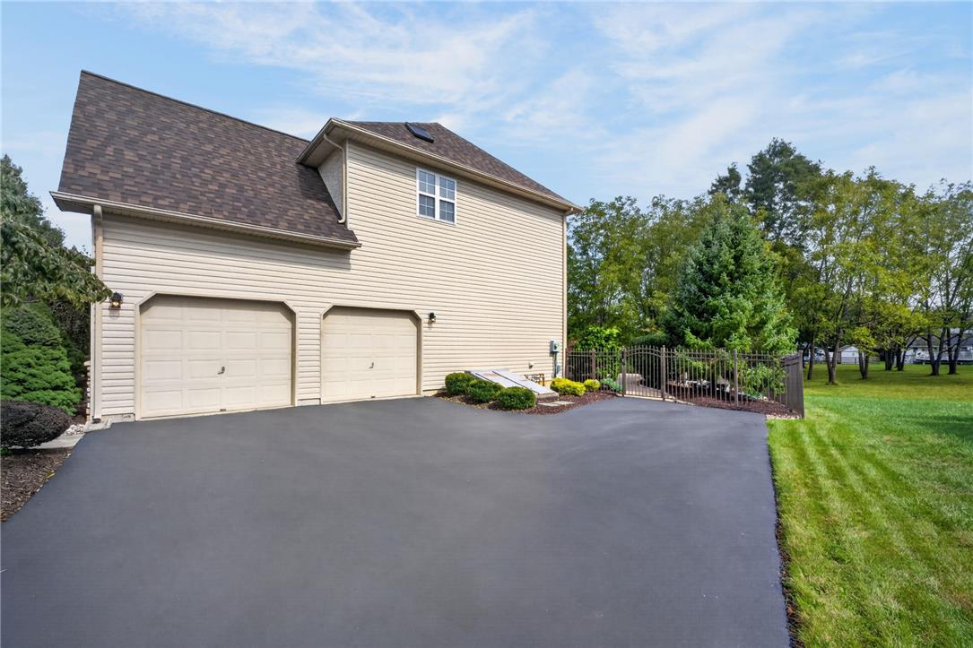 716 Mohican Drive Property Photo 8