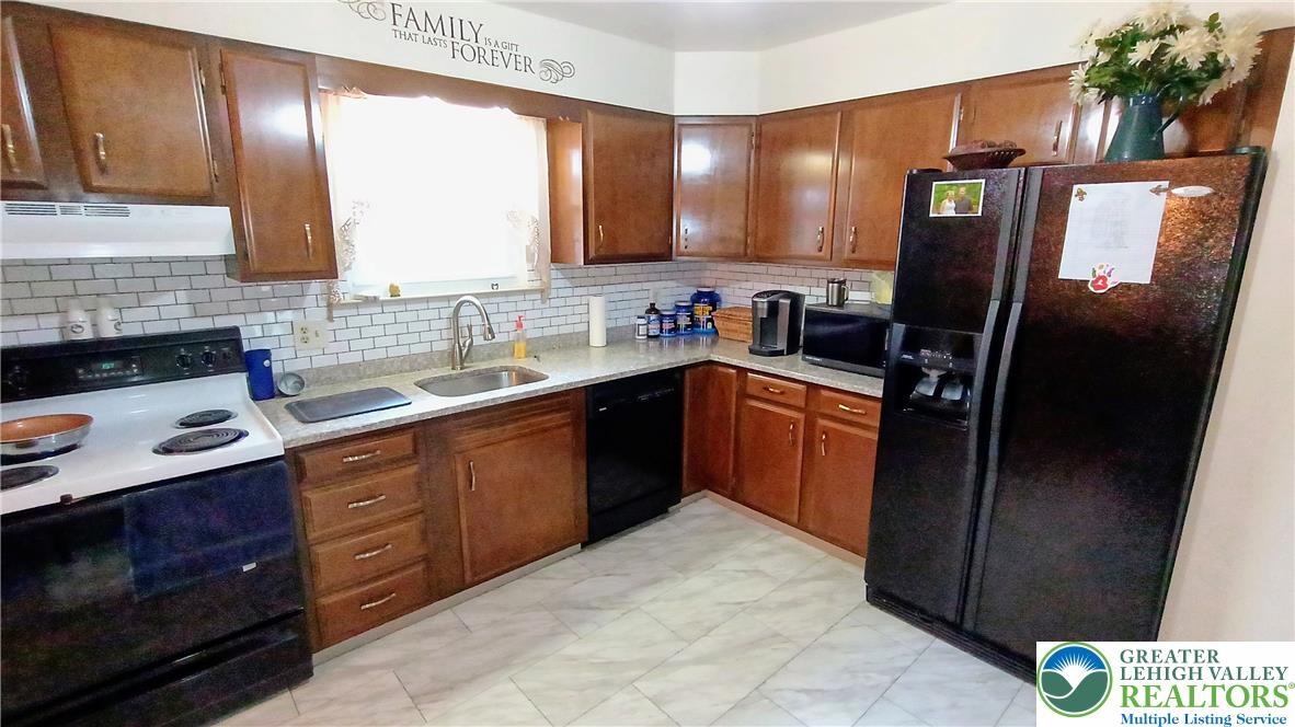 6301 Meadowview Road Property Photo 15