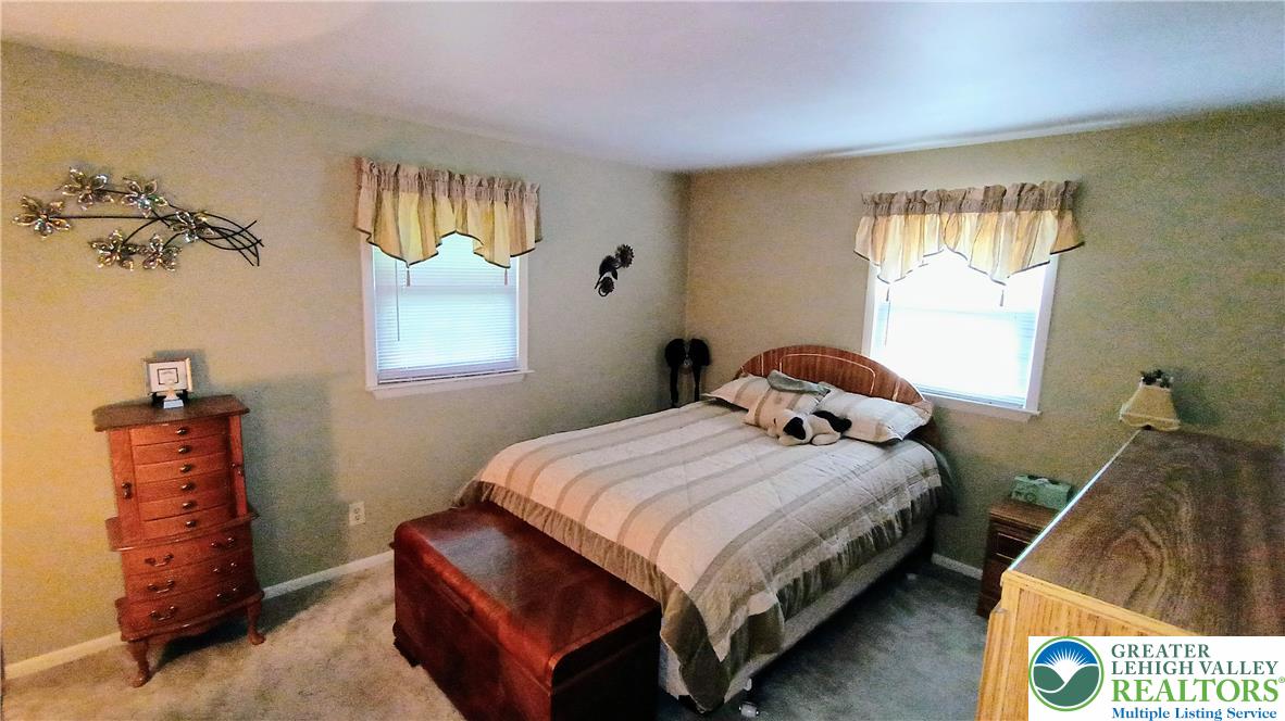 6301 Meadowview Road Property Photo 23