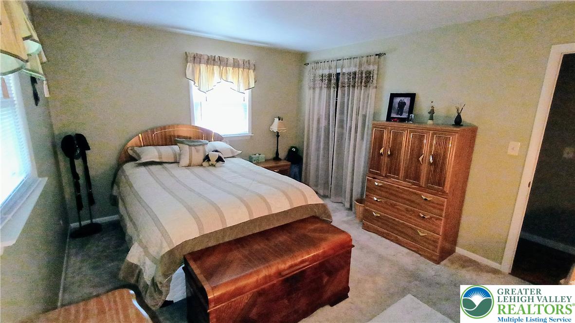 6301 Meadowview Road Property Photo 26