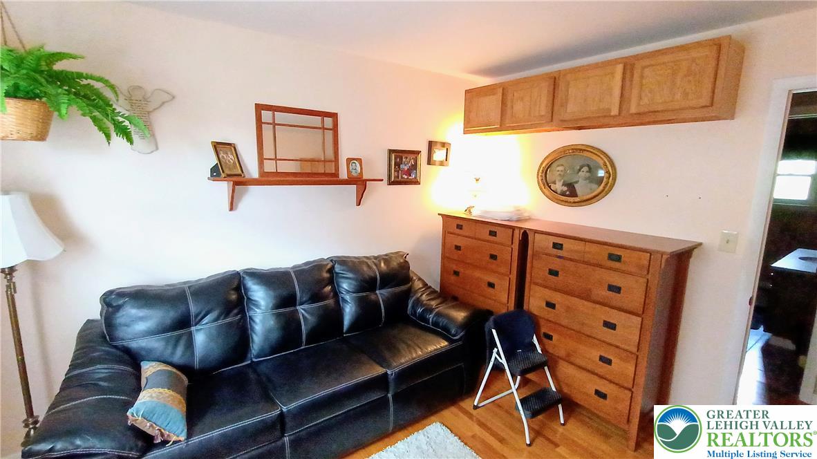 6301 Meadowview Road Property Photo 31