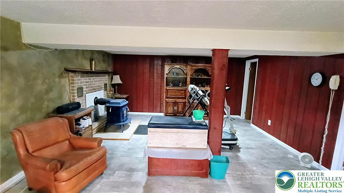 6301 Meadowview Road Property Photo 37
