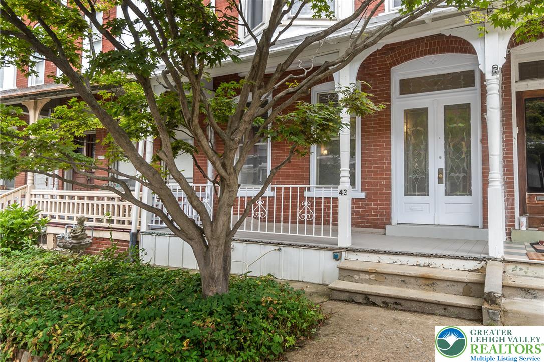 43 Jefferson Street Property Photo 3