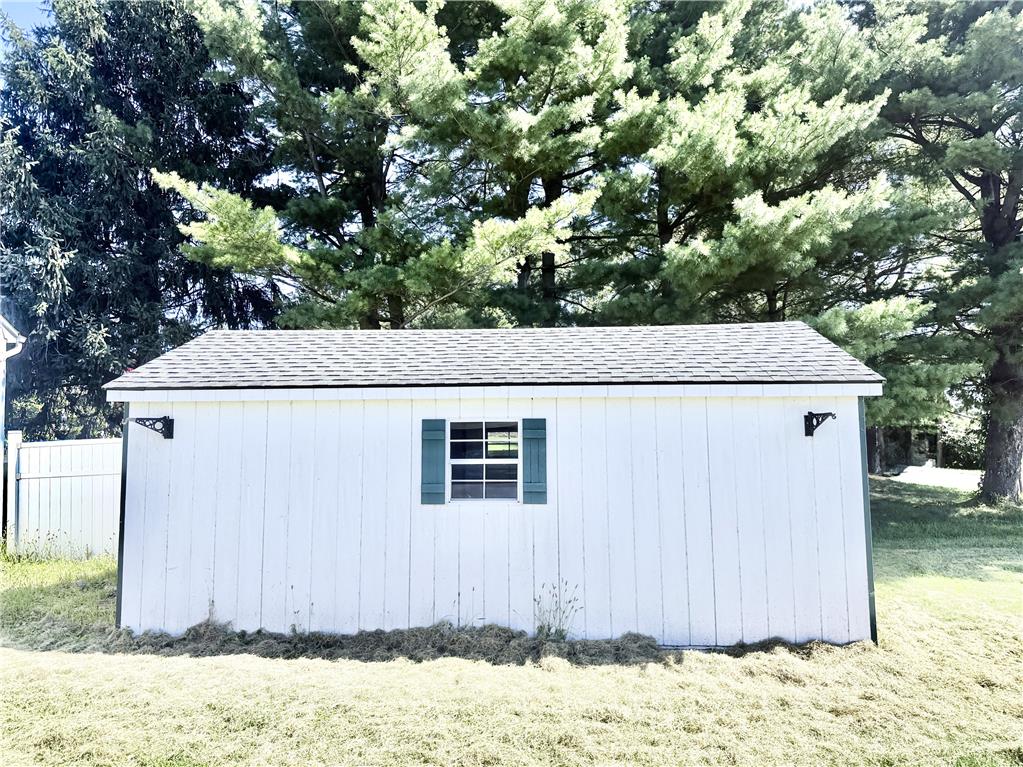 124 East Lawn Property Photo 8