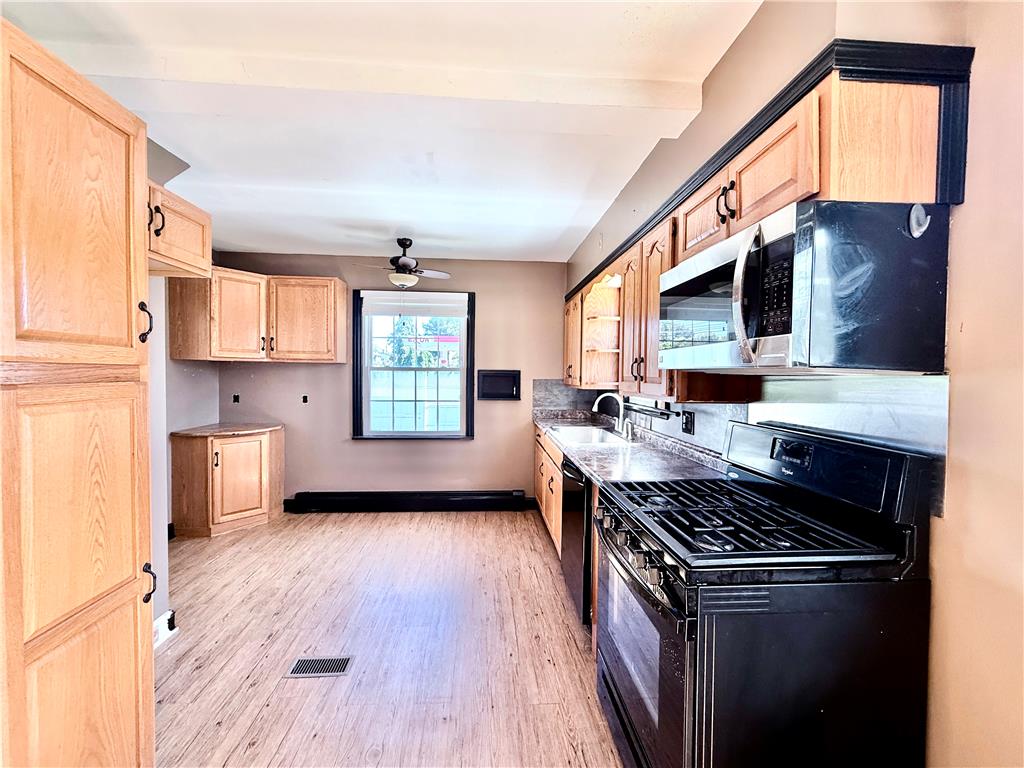 124 East Lawn Property Photo 12